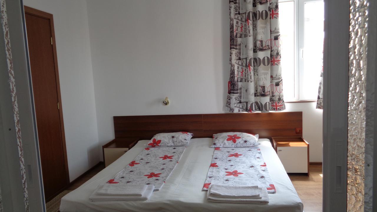 Vlasta Guest House Sozopol Exterior photo